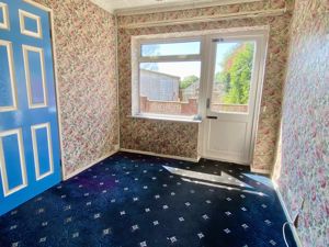 Dining Room- click for photo gallery